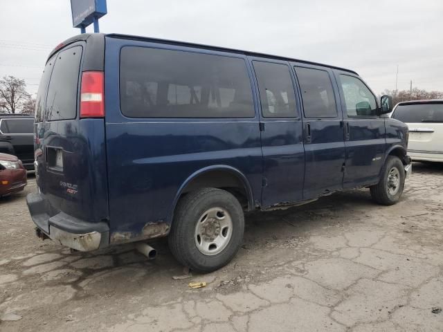 2004 Chevrolet Express G2500