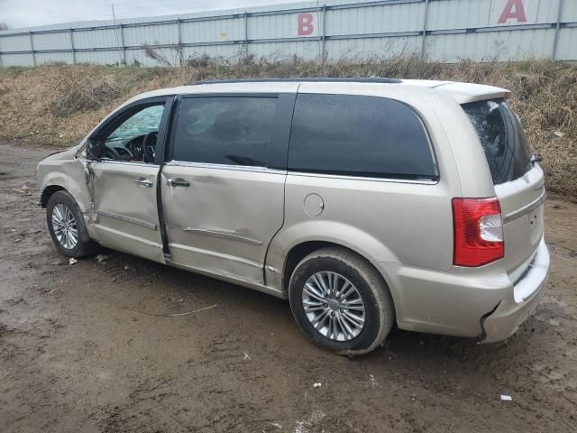 2015 Chrysler Town & Country Touring L