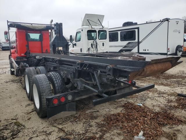 2013 Kenworth Construction T400