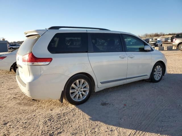 2011 Toyota Sienna XLE