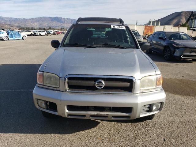 2002 Nissan Pathfinder LE