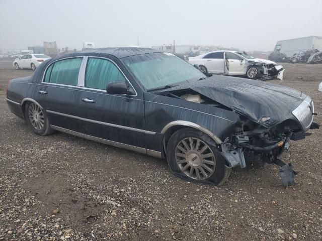 2004 Lincoln Town Car Executive