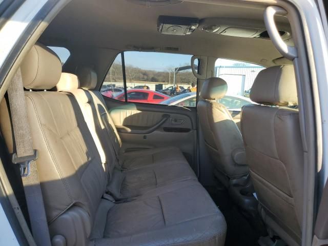 2004 Toyota Sequoia SR5