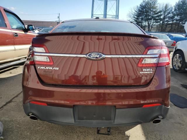 2015 Ford Taurus SEL