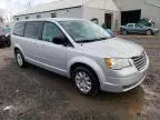 2009 Chrysler Town & Country LX