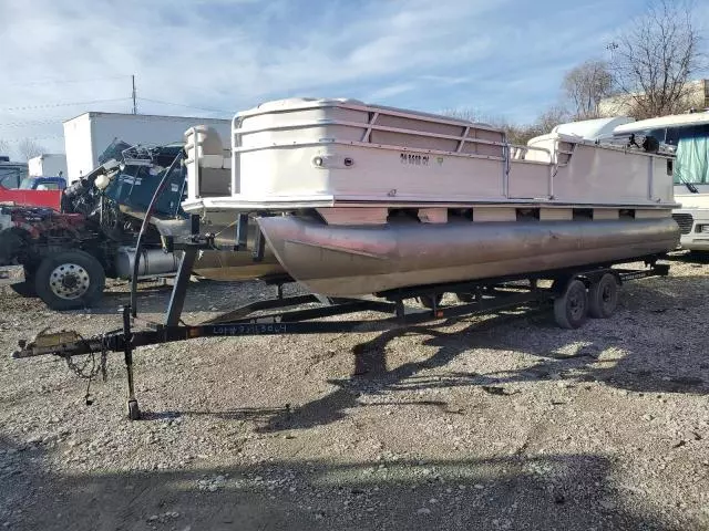 2001 Suntracker Boat With Trailer