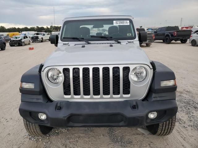 2022 Jeep Gladiator Sport