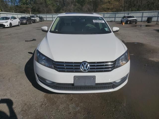 2013 Volkswagen Passat SEL