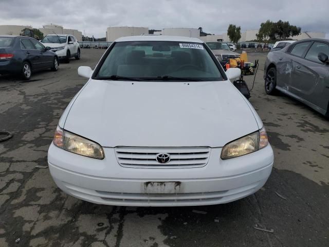 1999 Toyota Camry LE