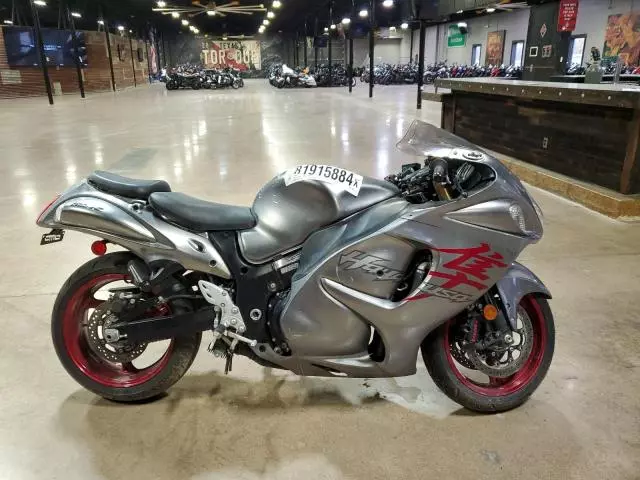 2019 Suzuki GSX1300 RA