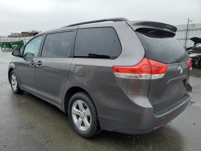 2011 Toyota Sienna LE