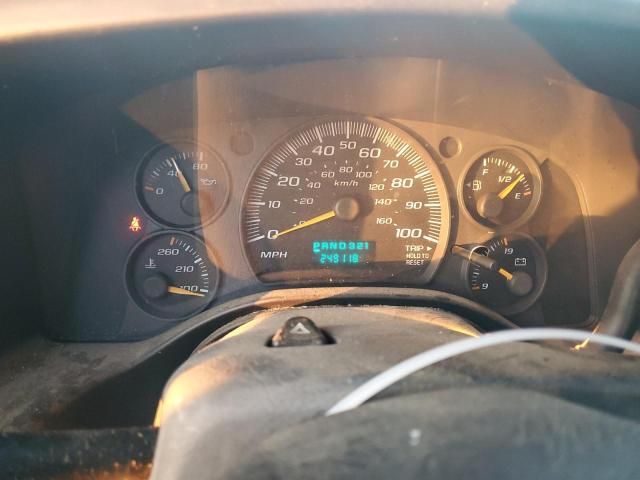 2003 Chevrolet Express G2500