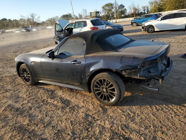 2018 Fiat 124 Spider Classica