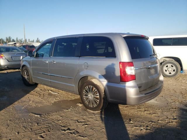 2014 Chrysler Town & Country S