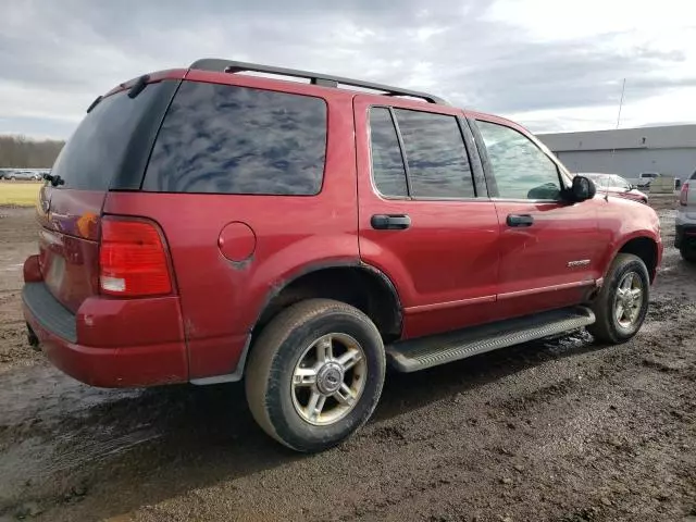 2004 Ford Explorer XLT