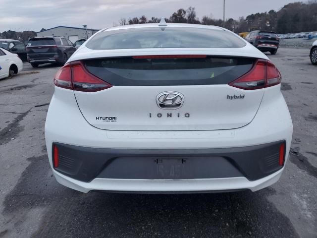 2022 Hyundai Ioniq SE