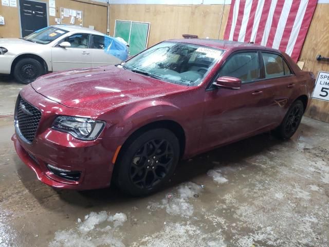 2023 Chrysler 300 Touring L