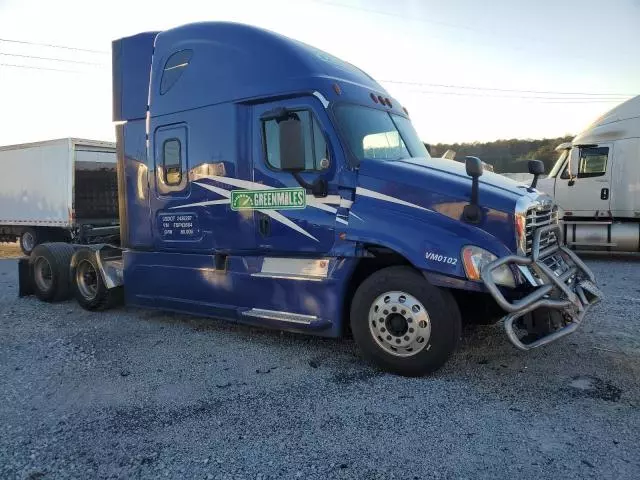 2015 Freightliner Cascadia 125