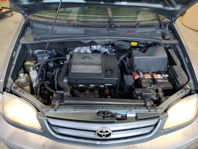 2001 Toyota Sienna LE