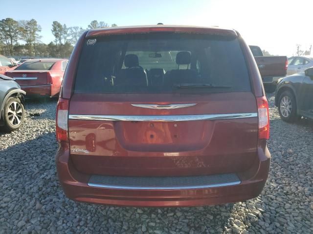 2013 Chrysler Town & Country Touring