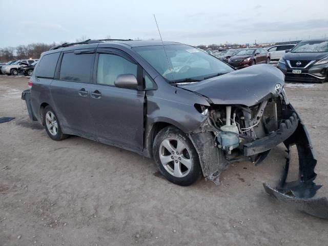 2011 Toyota Sienna LE