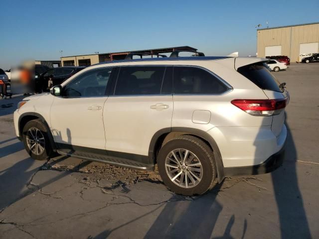 2019 Toyota Highlander SE