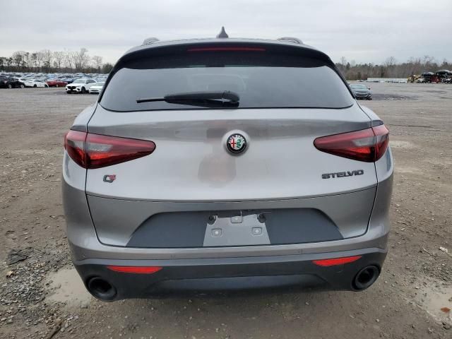 2018 Alfa Romeo Stelvio Sport