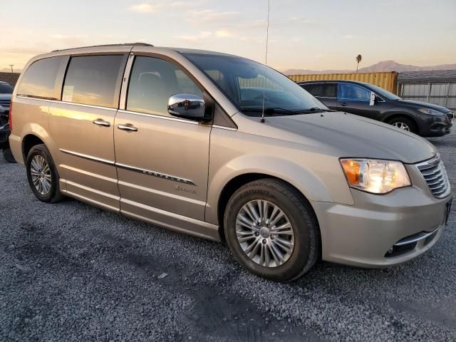 2016 Chrysler Town & Country Touring L