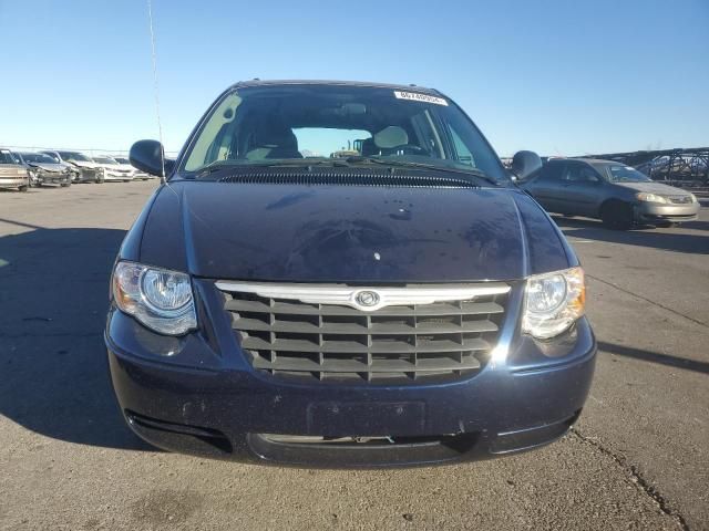 2005 Chrysler Town & Country Touring