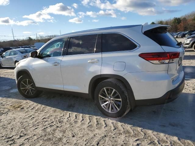 2019 Toyota Highlander SE