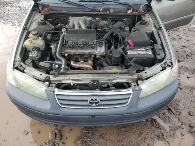 2001 Toyota Camry LE