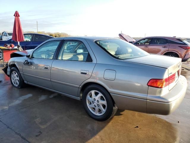 2000 Toyota Camry LE