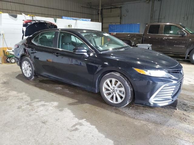 2022 Toyota Camry LE