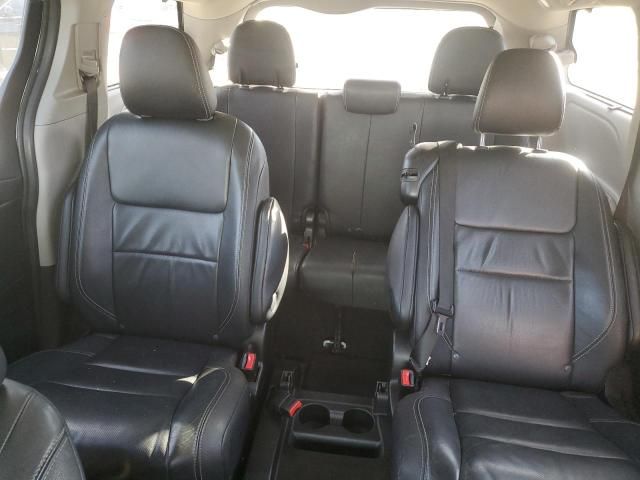 2015 Toyota Sienna Sport