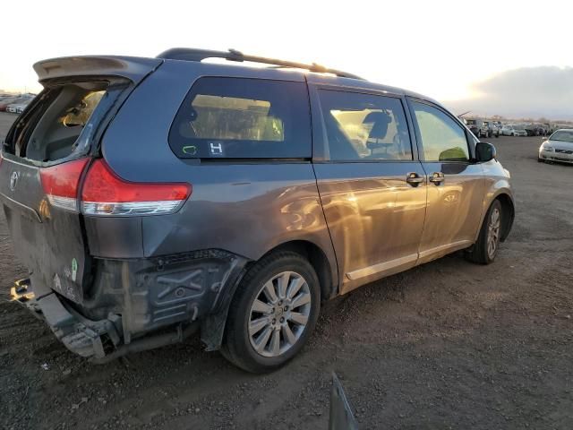 2014 Toyota Sienna LE