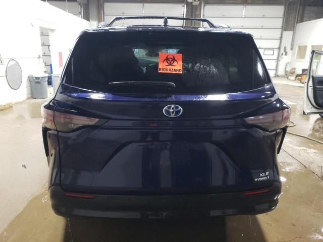 2024 Toyota Sienna XLE