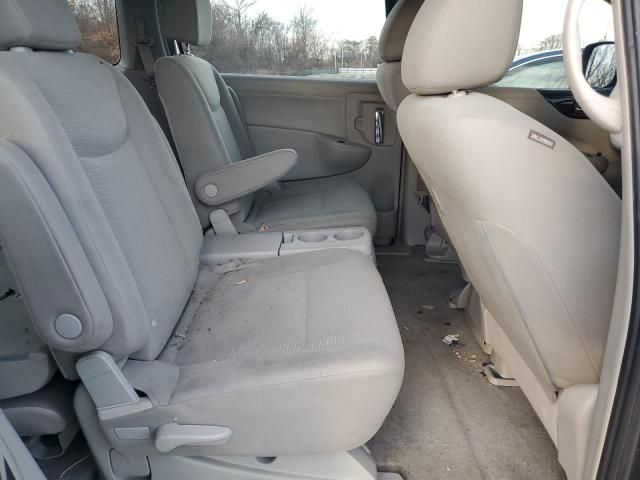 2015 Nissan Quest S