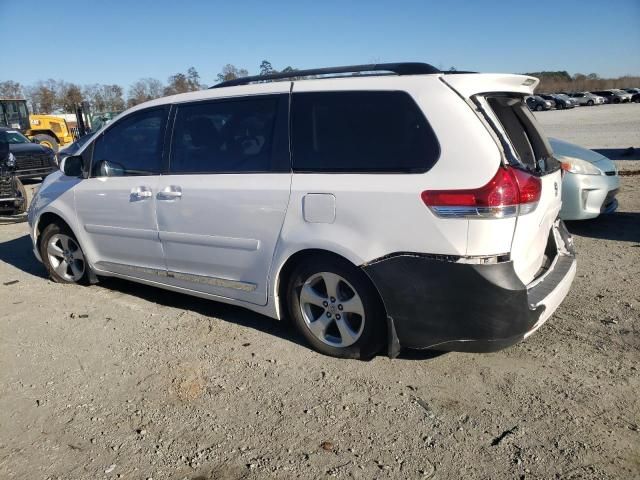 2014 Toyota Sienna LE