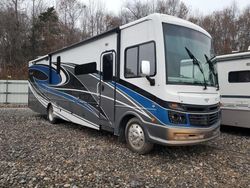 Salvage trucks for sale at Spartanburg, SC auction: 2021 Bounder 2021 Ford F53