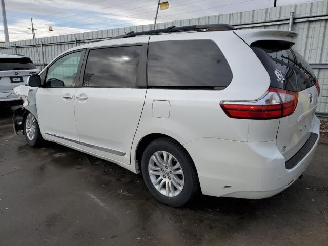 2016 Toyota Sienna XLE