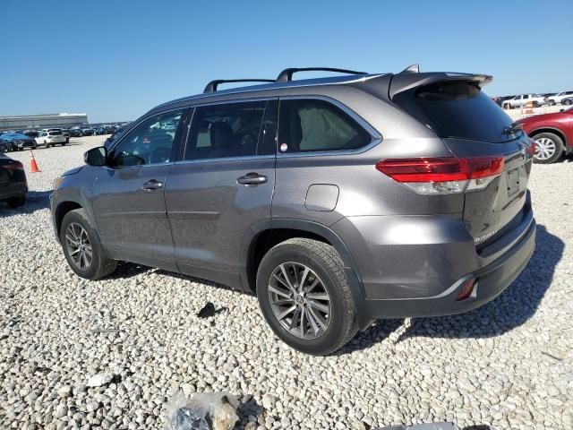 2019 Toyota Highlander SE