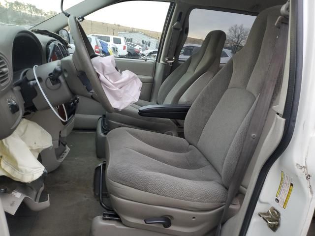 2005 Chrysler Town & Country