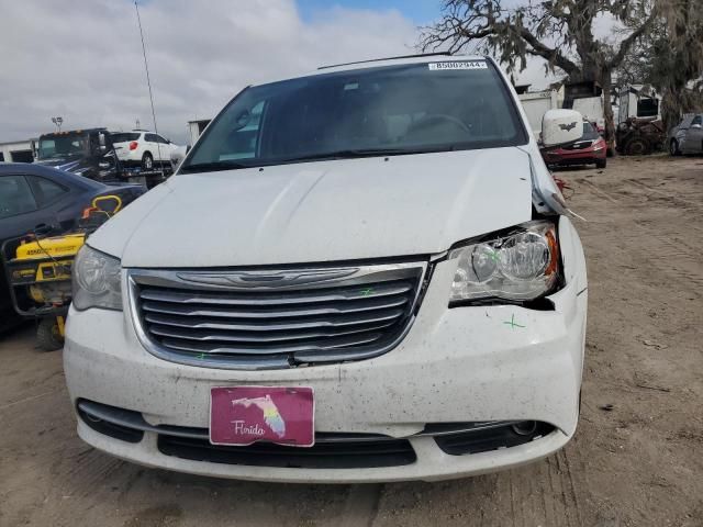 2016 Chrysler Town & Country Touring