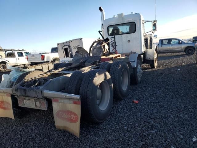 2019 Peterbilt 389