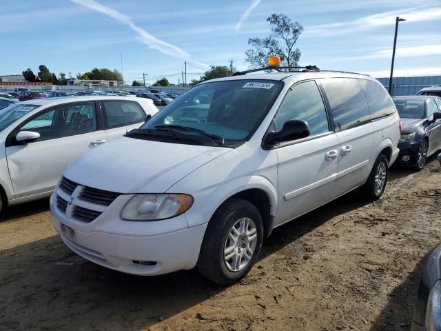 2005 Dodge Grand Caravan SE