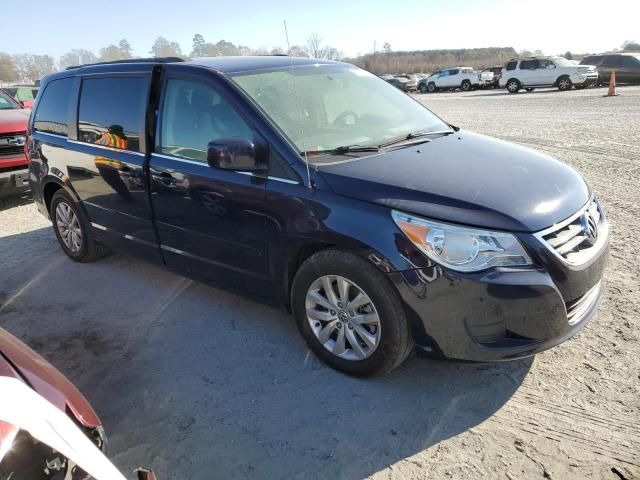 2013 Volkswagen Routan SE