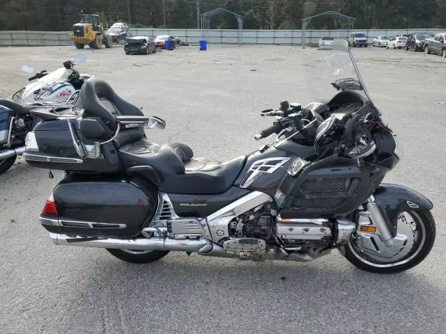 2010 Honda GL1800