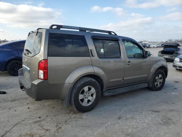 2006 Nissan Pathfinder LE