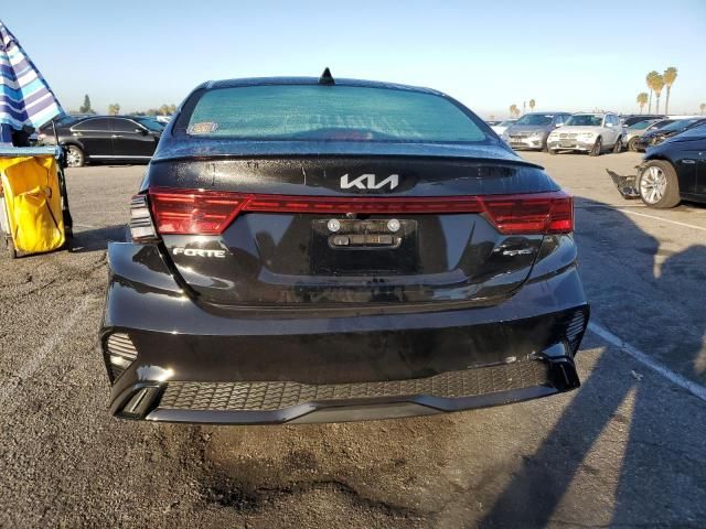 2023 KIA Forte GT Line