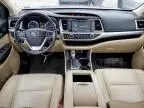 2017 Toyota Highlander SE